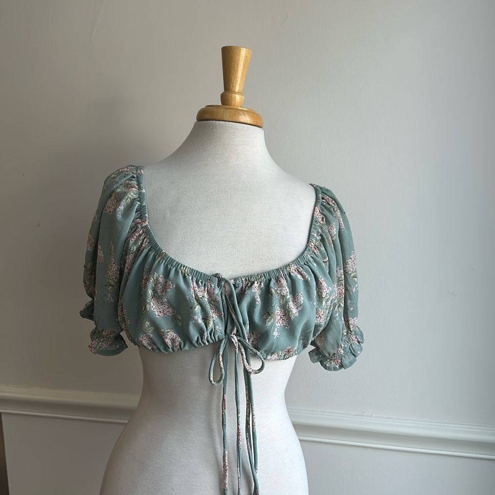 Blush Sage Floral Cropped Off/On The Shoulder Tie Front Short Sleeve Top